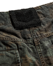 Load image into Gallery viewer, DIARY RIPSTOP CAMO BAGGY CUT OFF CARGO SHORT
